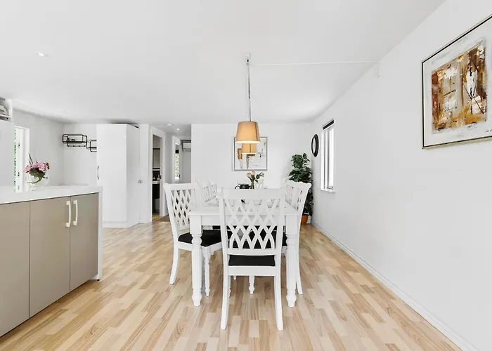 Gorgeous In With Wifi *